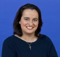 claudia-marta-poza_B9F4709-mica-300x2001
